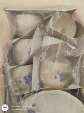 Expresso Demitasse set of 6 cups and saucers Vandel brand NIP vintage 1960s -70s